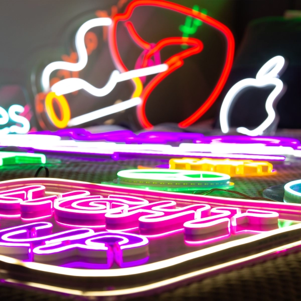 Elastyczna taśma LED NEON EKO-FLEX Czerwony 6/12 25m IP65, Eko-light