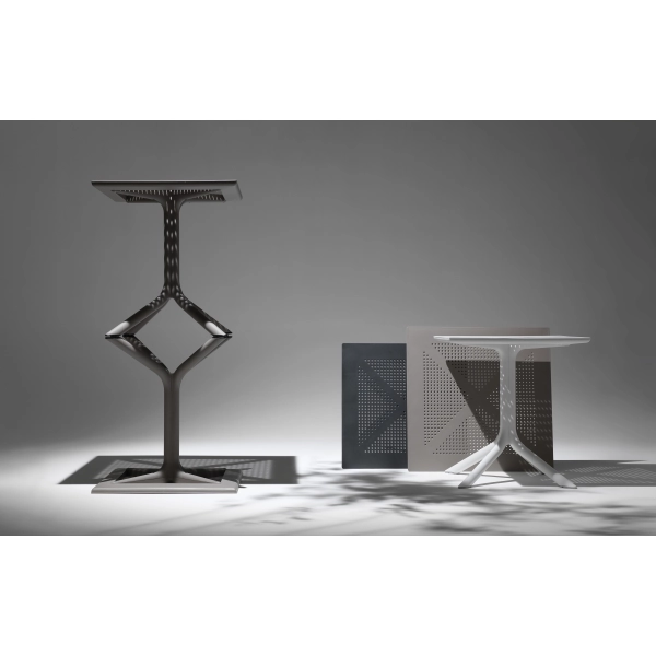 Zestaw mebli ogrodowych stolik kwadratowy CLIP 80 cm i czterykrzesła z podłokietnikiem TRILL ANTHRACITE antracyt, Nardi