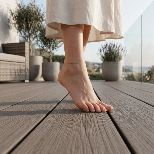 Deska Tarasowa Kompozytowa pełna NORDECK Vintage Dąb Naturalny 300 × 14 × 1,9 cm